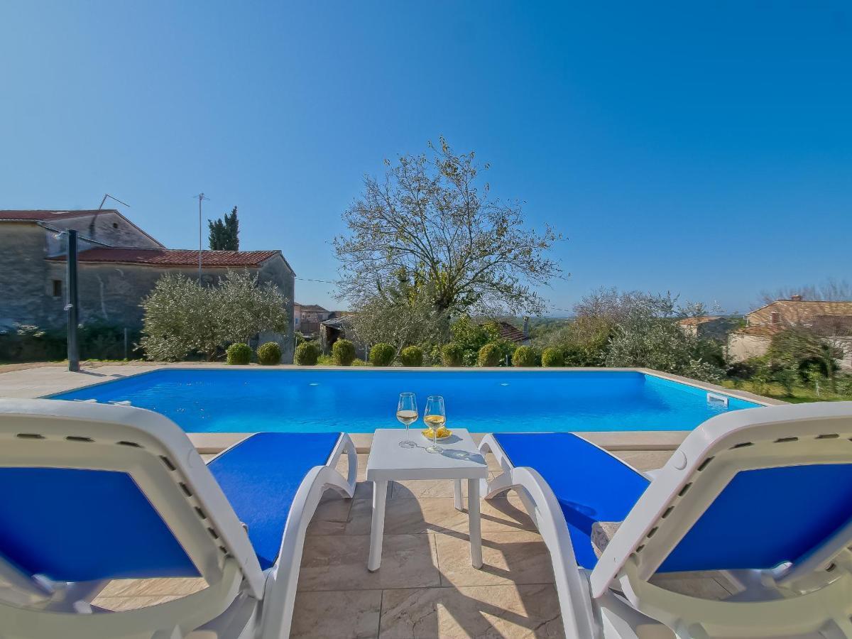 Ketrin Villa *